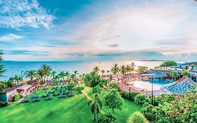 Pinnacle Grand Jomtien Resort And Beach Club